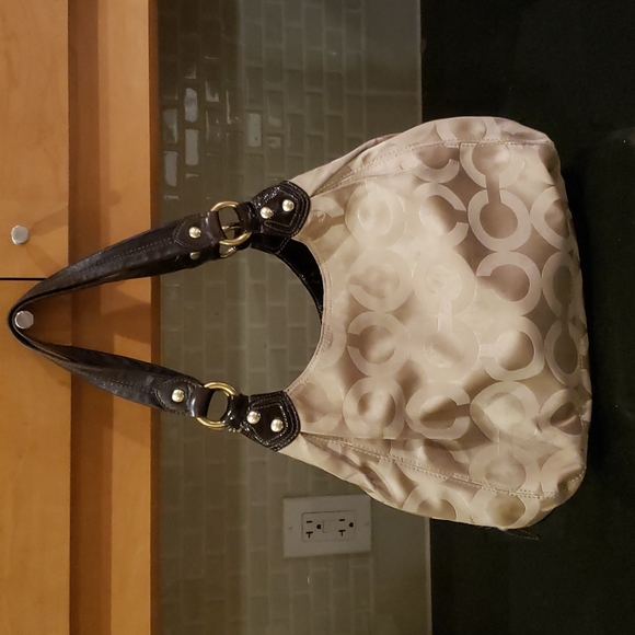 Coach purse monogram style - Picture 4 of 10